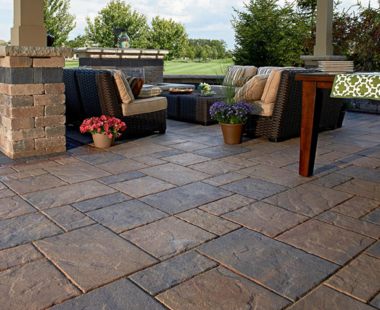 unilock's beacon hill pavers in flagstone