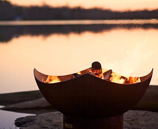 manta fire pit art