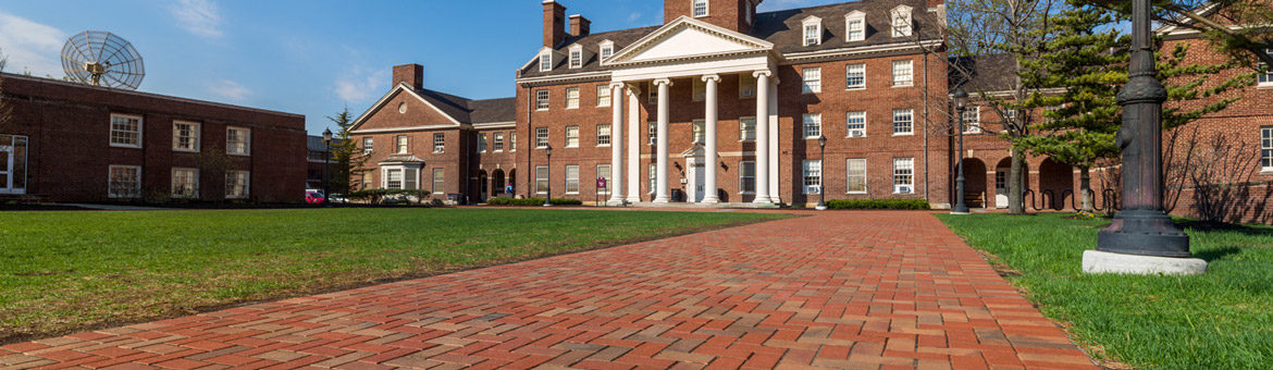 glen gery brick repressed chamfered clay brick pavers at lafayette college two color blend of k&w red and cypress