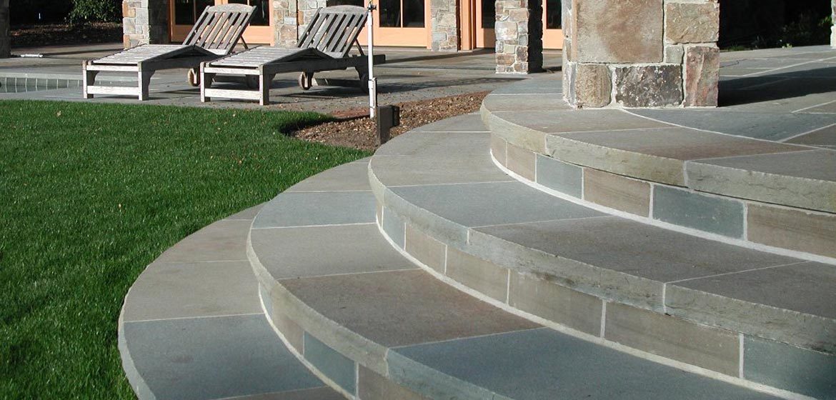 full color thermalled pennsylvania bluestone flagstone and radius cut bluestone step treads