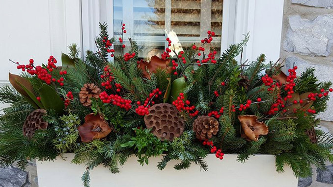 penn stone welcomes laura lapp from perfect pots on november 12 for a holiday season container gardening demonstration