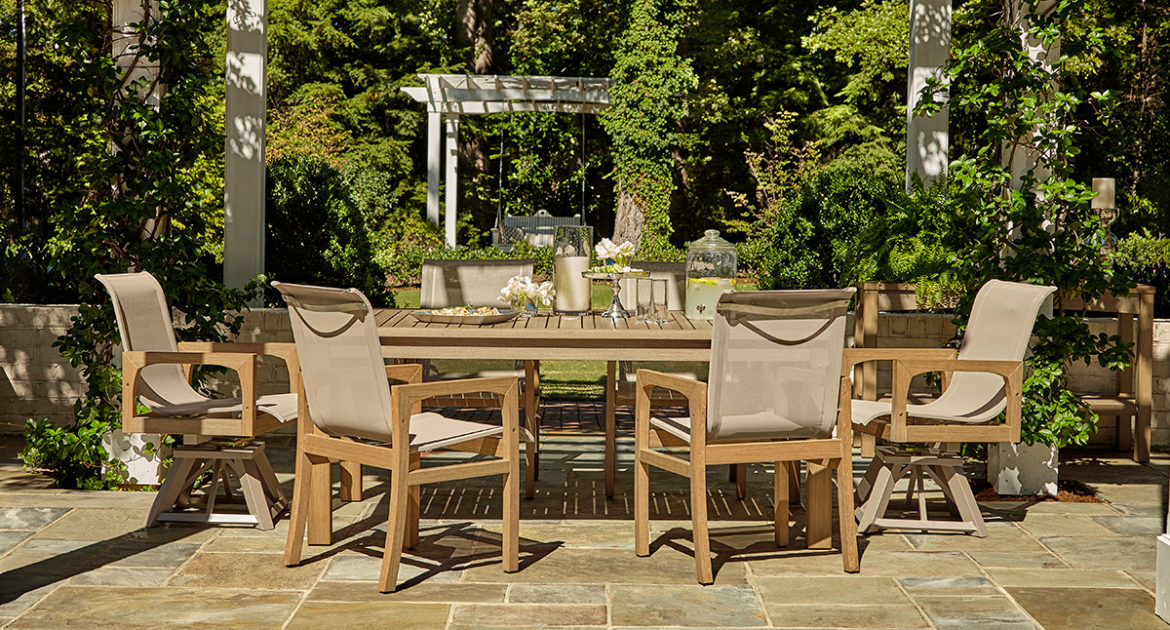 Klaussner outdoor dining furniture set.