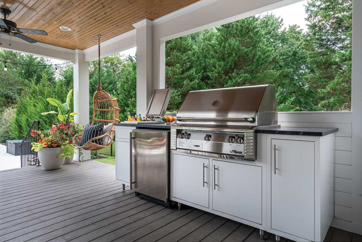 on january 27 penn stone will present a contractor seminar on outdoor kitchens from challenger designs